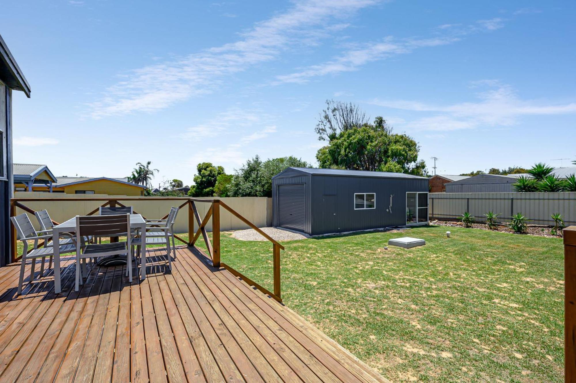 Lil Blue Surf Shack Family And Pet Friendly Villa Goolwa South Exterior photo