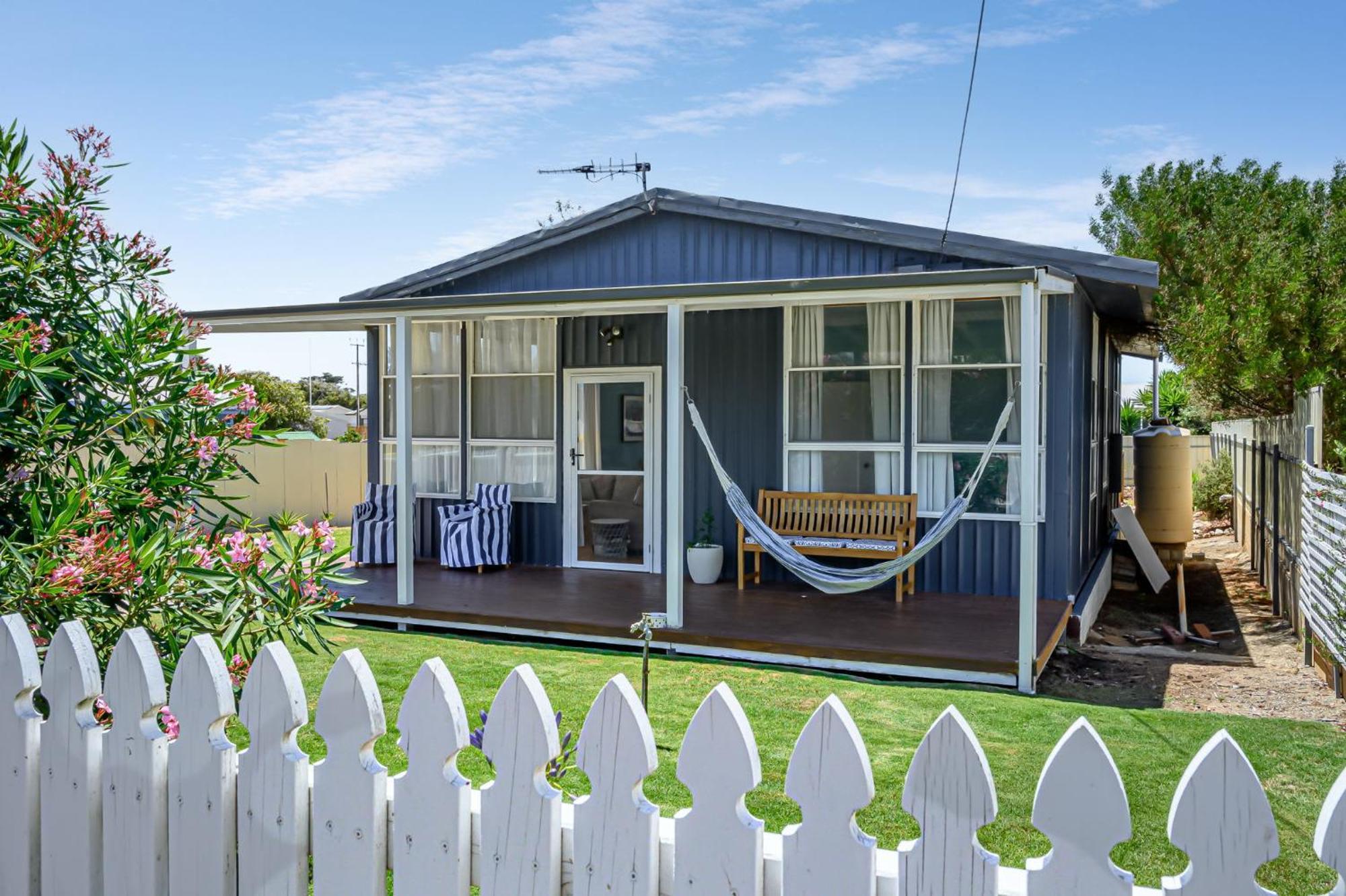 Lil Blue Surf Shack Family And Pet Friendly Villa Goolwa South Exterior photo